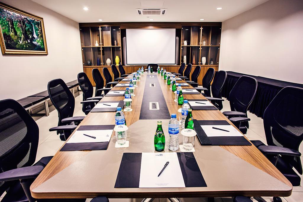 פורט מורסבי Laguna Hotel מראה חיצוני תמונה